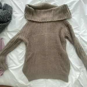 Bobbles&Lace Illa OTS Camel knit sweater